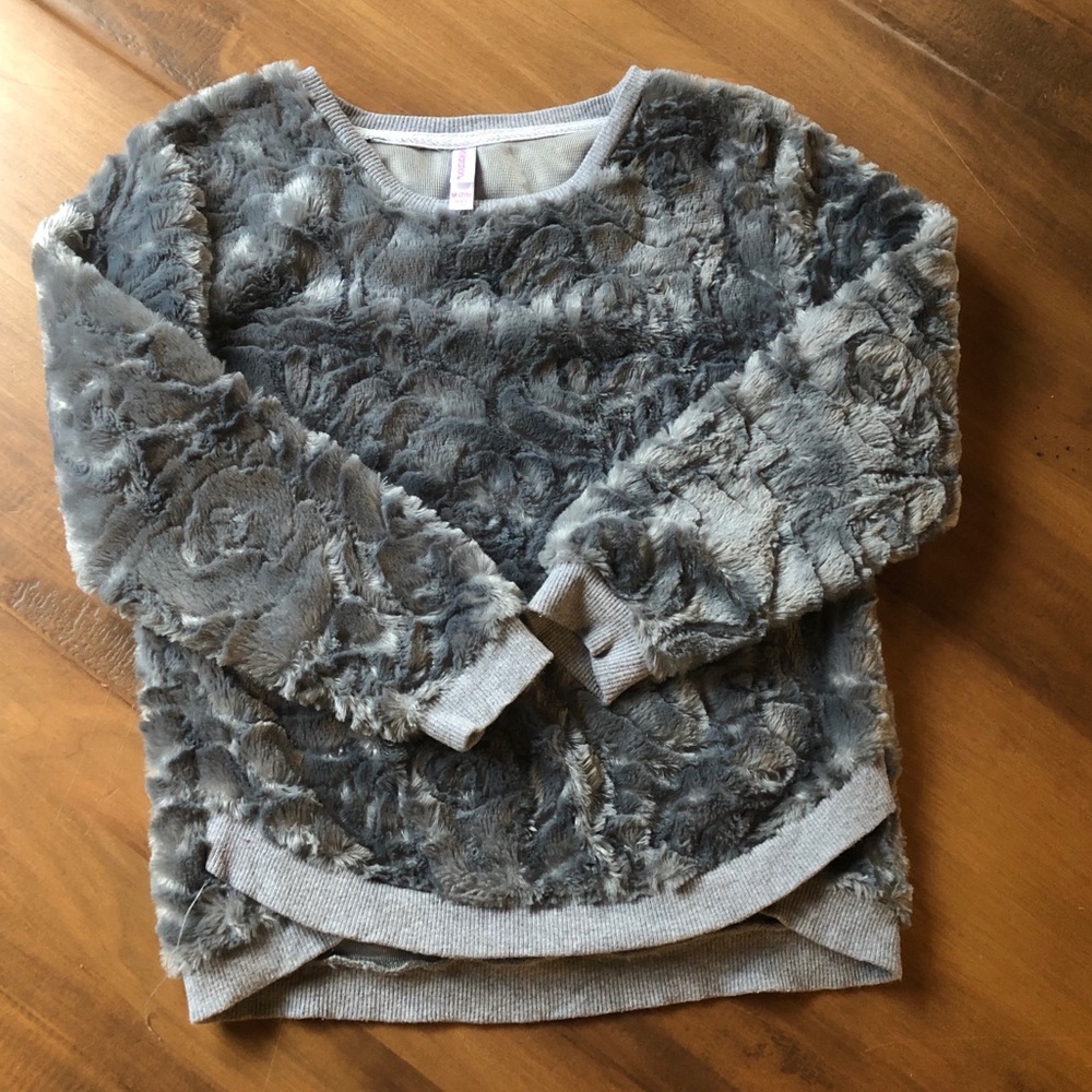 Girls 7/8 faux fur sweater